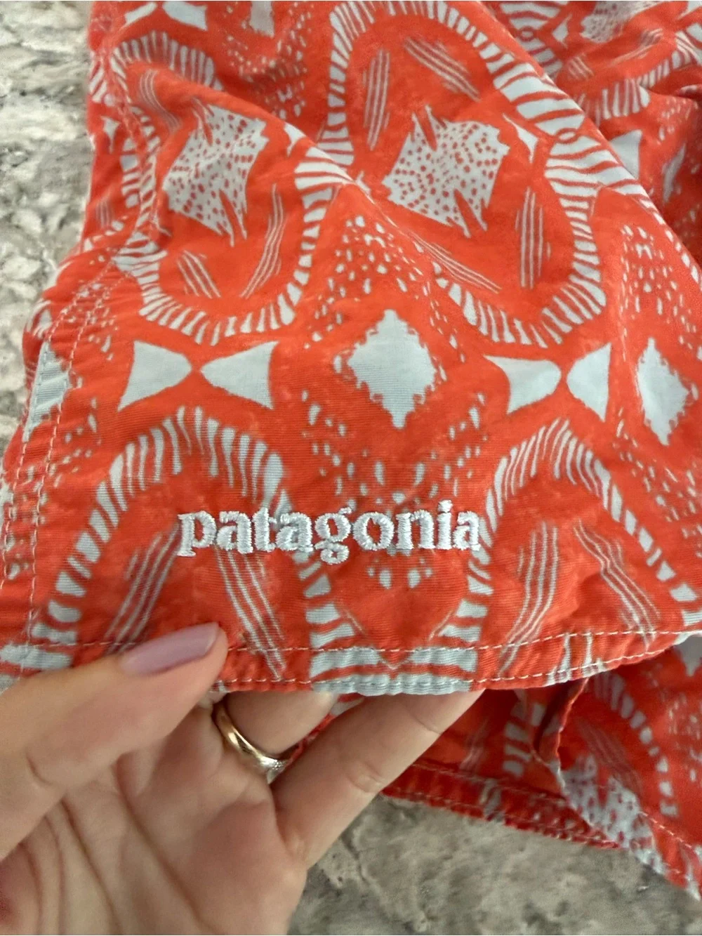 Patagonia Men’s Board Shorts Size 36 Wavefarer Orange Batik Design
